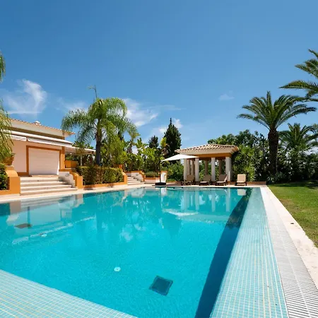 Cicas * Албуфейра