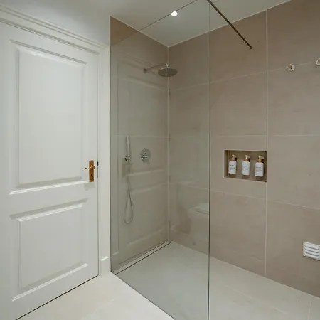 Cicas Apartament *